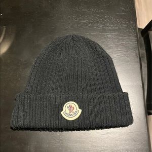 moncler beanie